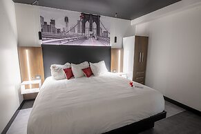 Grand Times Hotel Quebec City Airport