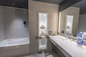 Grand Times Hotel Quebec City Airport