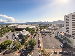 Piermonde Apartments - Cairns