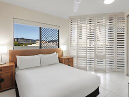 Piermonde Apartments - Cairns