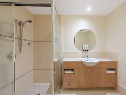 Piermonde Apartments - Cairns