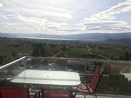 Acker Vacation Homes & Suites