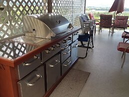 Acker Vacation Homes & Suites