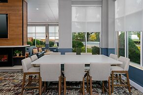 Hilton Garden Inn Buffalo Airport