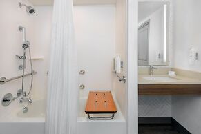 Hilton Garden Inn Buffalo Airport