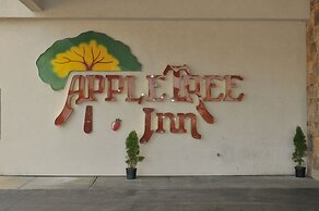 Apple Tree Inn and Suites