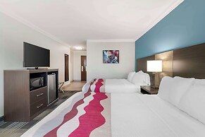 Best Western Medical Center North Inn & Suites Near Six Flags