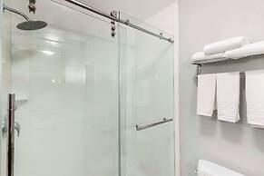 Best Western Medical Center North Inn & Suites Near Six Flags