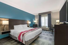 Best Western Medical Center North Inn & Suites Near Six Flags