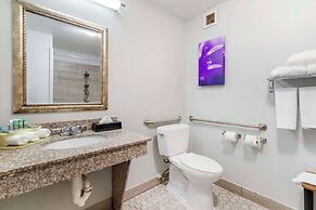 Best Western Medical Center North Inn & Suites Near Six Flags