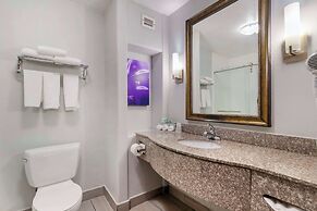 Best Western Medical Center North Inn & Suites Near Six Flags