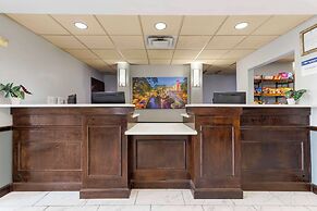 Best Western Medical Center North Inn & Suites Near Six Flags