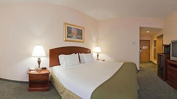 Holiday Inn Express & Suites Grenada by IHG
