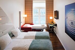 Copenhagen Island Hotel
