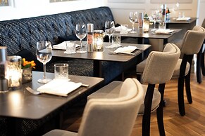 Killarney Oaks Hotel