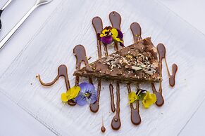 Killarney Oaks Hotel