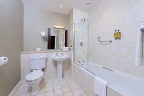 Killarney Oaks Hotel