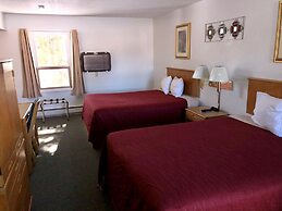 Budget Host Cloverland Motel