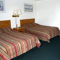 Economy Inn Cadillac