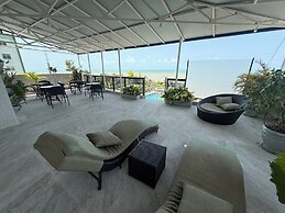 Atlântico Praia Hotel