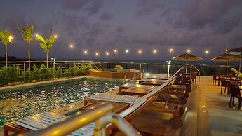 Atlântico Praia Hotel