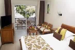 Le Peninsula Bay Beach Resort