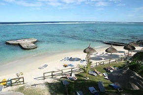 Le Peninsula Bay Beach Resort