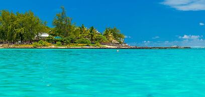 Le Peninsula Bay Beach Resort