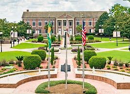 Holiday Inn Hotel & Suites Tallahassee Conference Ctr N by IHG