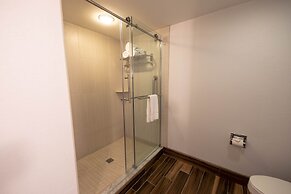 Holiday Inn Manahawkin/Long Beach Island by IHG