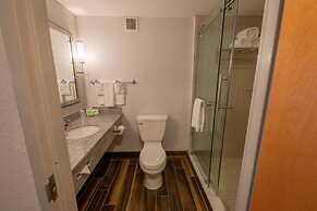 Holiday Inn Manahawkin/Long Beach Island by IHG