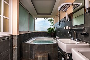 Gaia Hotel And Reserve - Adults Only