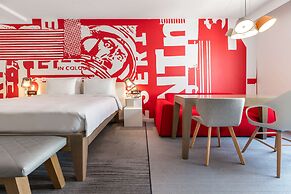 Radisson RED Brussels