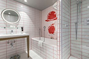 Radisson RED Brussels