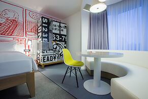 Radisson RED Brussels
