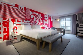 Radisson RED Brussels