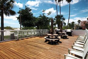 Surf Beach Treasure Island Resort