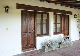 Postales by DOT Boutique