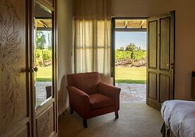 Postales by DOT Boutique