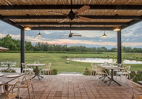 Postales by DOT Boutique