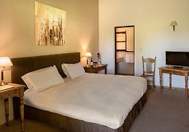 Postales by DOT Boutique