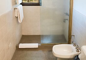 Postales by DOT Boutique