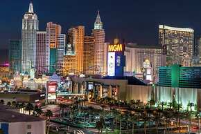 OYO Hotel and Casino Las Vegas