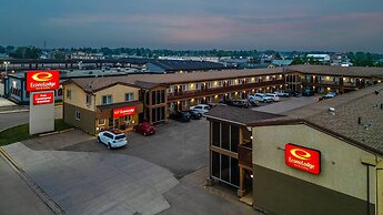 Econo Lodge Inn & Suites
