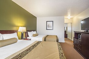 Econo Lodge Inn & Suites