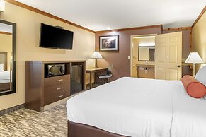 Best Western Windwood Inn & Suites