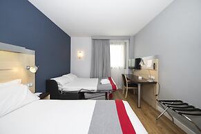 Holiday Inn Express Barcelona - Molins de Rei by IHG