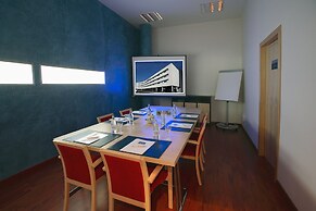 Holiday Inn Express Barcelona - Molins de Rei by IHG