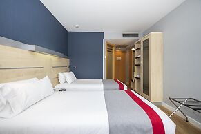 Holiday Inn Express Barcelona - Molins de Rei by IHG