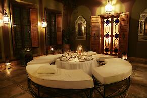 Dar Ayniwen Garden Hotel & Bird Zoo